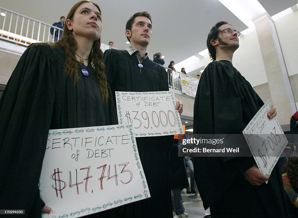 University Students Hold Demostration Regarding Student Loan Debts