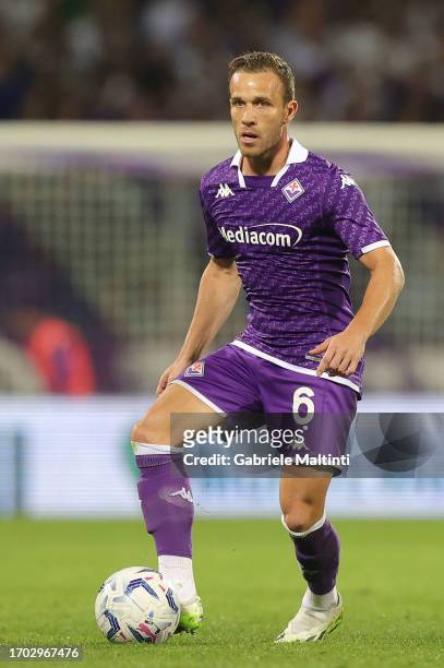 Arthur Melo of ACF Fiorentina in action during the Serie A TIM match between ACF Fiorentina and Cagliari Calcio at Stadio Artemio Franchi on October...