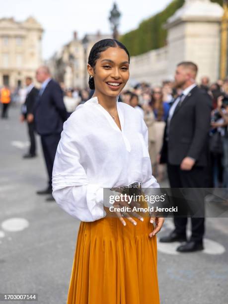 Yara Shahidi attends the Christian Dior Womenswear Spring/Summer 2024 show as part of Paris Fashion Week on September 26, 2023 in Paris, France.