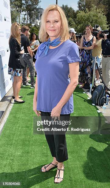 Actress/SAG Foundation President JoBeth Williams attends the Screen Actors Guild Foundation 4th Annual Los Angeles Golf Classic at Lakeside Golf Club...