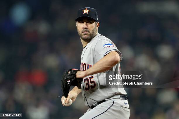 Houston Astros starting pitcher Justin Verlander pitches during the first inning against the Seattle Mariners at T-Mobile Park on September 25, 2023...