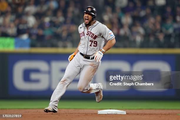 Houston Astros first baseman Jose Abreu runs the bases after his triple during the second inning against the Seattle Mariners at T-Mobile Park on...