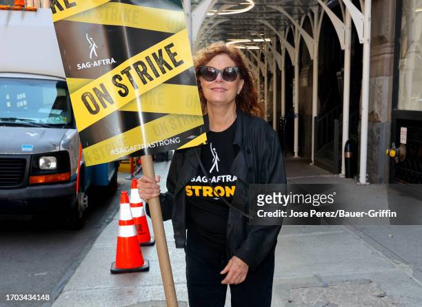 Susan Sarandon is seen on the SAG-AFTRA picket line on October 02, 2023 in New York City.