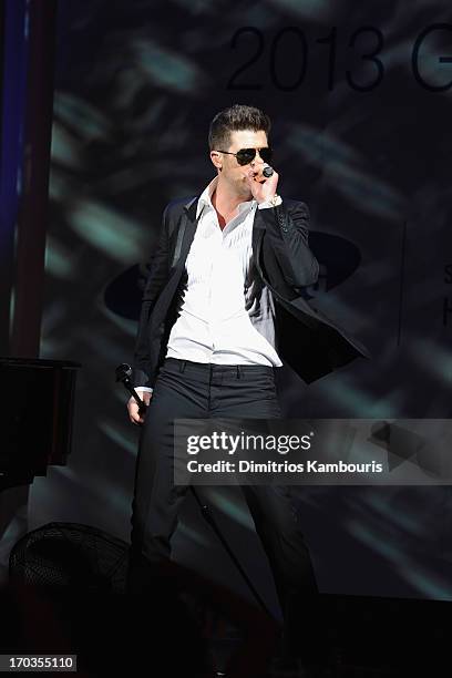 Robin Thicke performs at the Samsung's Annual Hope for Children Gala at Ciprianis in Wall Street on June 11, 2013 in New York City.