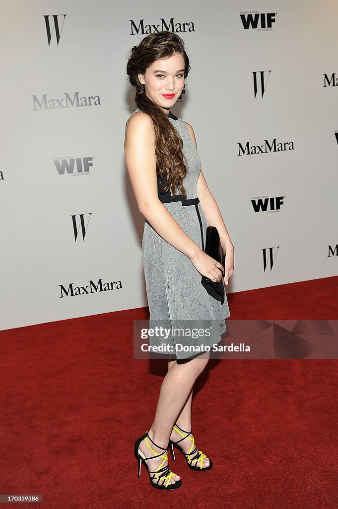 Max Mara And W Magazine Cocktail Party To Honor The Women In Film Max Mara Face Of The Future Awards Recipient Hailee Steinfeld