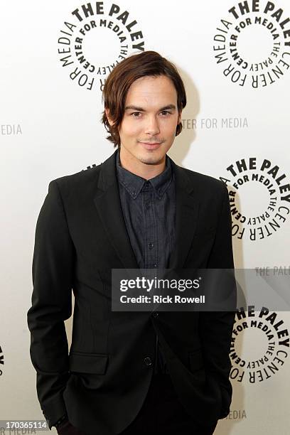 Pll Cast Guys 274 Pretty Little Liars Pll Is Paleycenter Photos & High Res Pictures ...