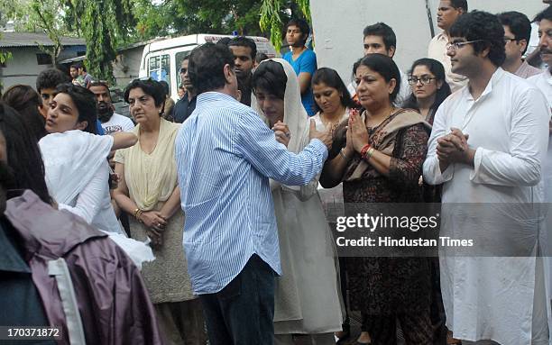 Bollywood actress Priyanka Chopra with her mother Madhu and brother Siddharth during funeral of her father Ashok Chopra receive condolences from well...