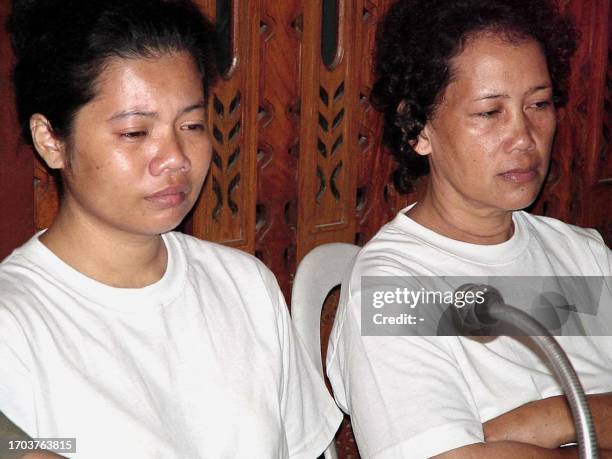 Escaped hostages Emily Mantic and Cleofe Mantulo , both Christian preachers and held by the Muslim Abu Sayyaf kidnapping group for than eight months...