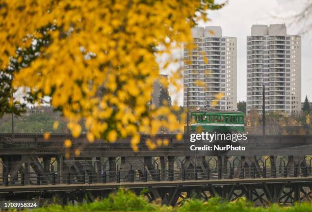 High Level Bridge Streetcar Photos and Premium High Res Pictures