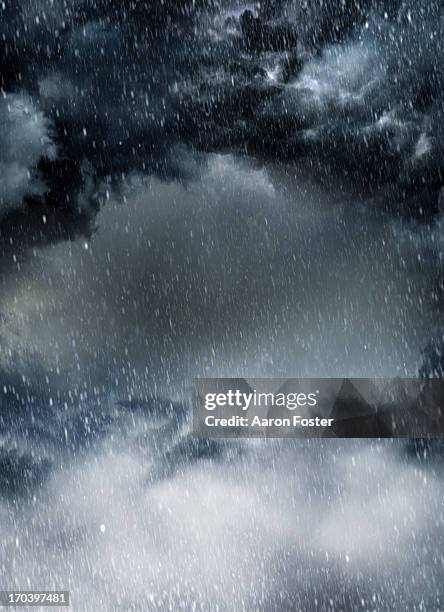 storm clouds - torrential rain stock pictures, royalty-free photos & images