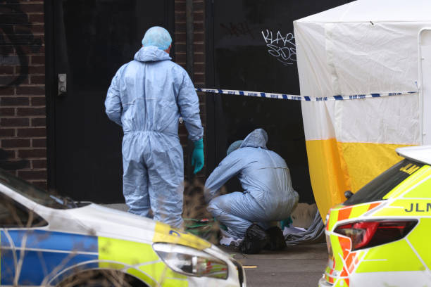 GBR: Teenage Girl Stabbed To Death In Croydon