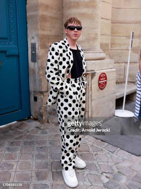 Eddy de Pretto attends the Marni Womenswear Spring/Summer 2024 show as part of Paris Fashion Week on September 27, 2023 in Paris, France.