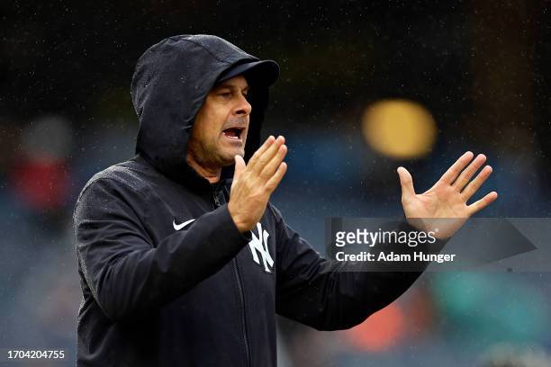 Aaron Boone of the New York Yankees reacts against the Arizona Diamondbacks during the eighth inning at Yankee Stadium on September 25, 2023 in New...