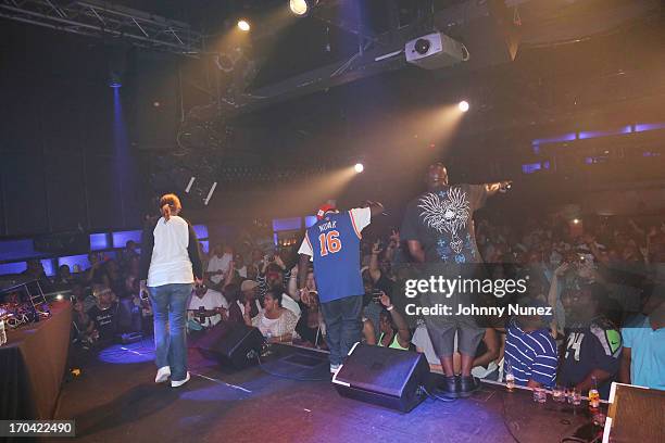 Lil Mop Rapper 167 Fame Of Mop Stock Photos, High-Res Pictures, and Images - Getty Images