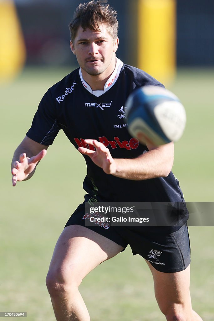 2013 SupeRugbY: The Sharks training session
