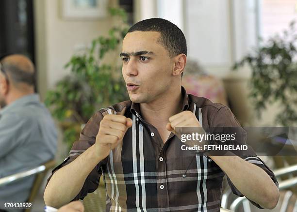 Ala Rapper Party Weld El 15 Photos and Premium High Res Pictures - Getty Images
