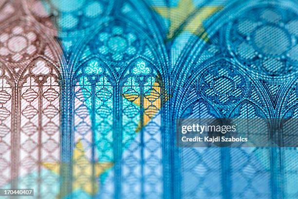 valuta dei paesi europei - euro banconote foto e immagini stock