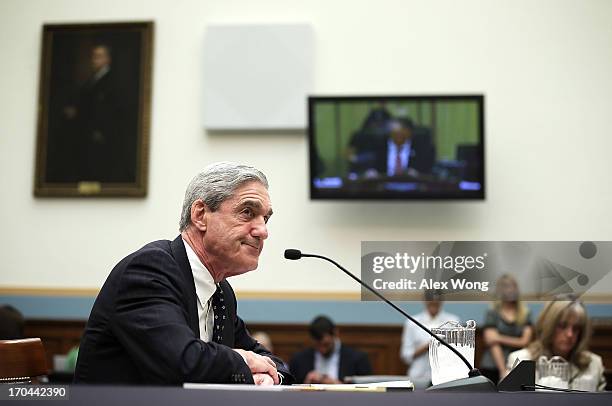 Federal Bureau of Investigation Director Robert Mueller testifies during a hearing before the House Judiciary Committee June 13, 2013 on Capitol Hill...