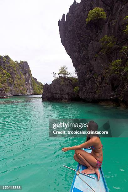 miniloc lagoon - el nido stockfoto's en -beelden