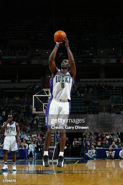 Tim Thomas (Basketball) Photos and Premium High Res Pictures Getty Images