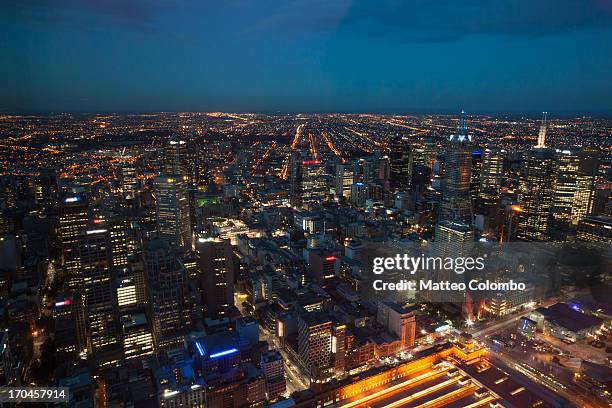 bird's eye view of melbourne city at night - melbourne city at night stockfoto's en -beelden