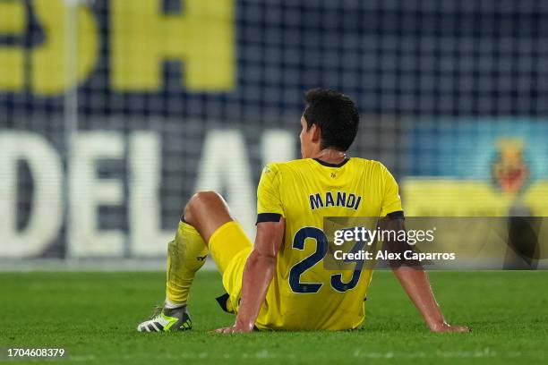 Aissa Mandi of Villarreal looks dejected following the team's loss during the LaLiga EA Sports match between Villarreal CF and Girona FC at Estadio...