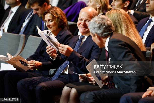 Wife of Chancellor Scholz, Britta Ernst, German Chancellor Olaf Scholz, Juliane Harbarth and husband, Federal Constitutional Court President Stephan...