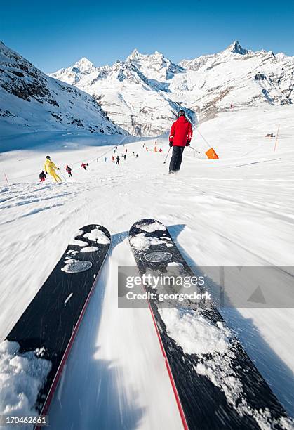 skiing speed exhiliration - zermatt skiing stock pictures, royalty-free photos & images