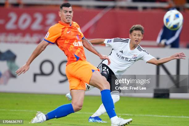 Hijiri Kato of Yokohama FMarinos controls the ball during the AFC Champions League Group G match between Shandong Taishan and Yokohama F.Marinos at...