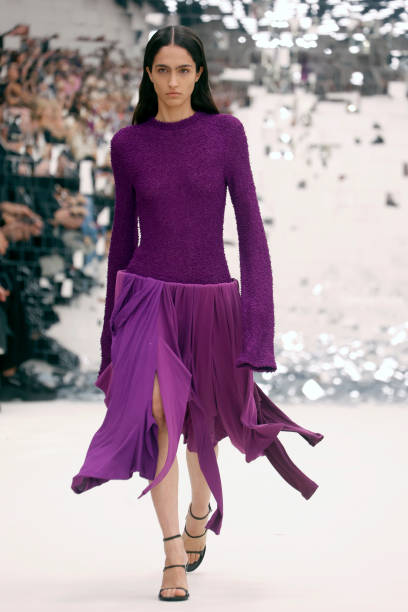 FRA: Acne Studios : Runway - Paris Fashion Week - Womenswear Spring/Summer 2024