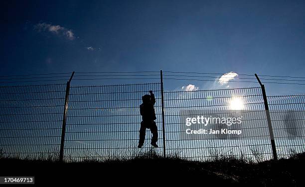 almost there - chainlink fence stock pictures, royalty-free photos & images