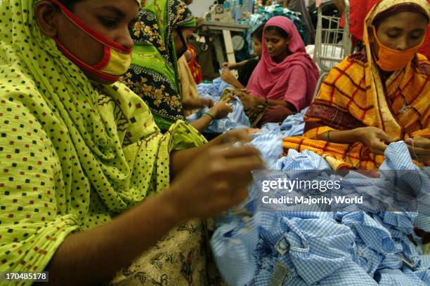 Worker Rmg Bd Rmg Sector Photos and Premium High Res Pictures - Getty Images