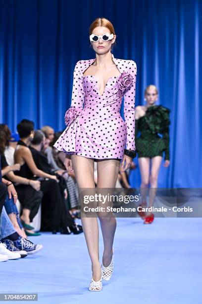 Model walks the runway during the Balmain Womenswear Spring/Summer 2024 show as part of Paris Fashion Week on September 27, 2023 in Paris, France.