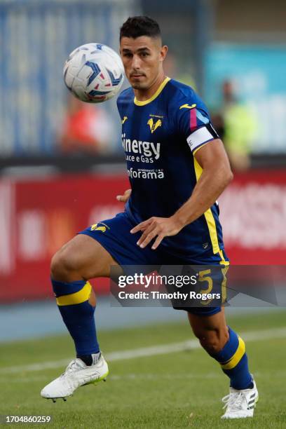 Davide Faraoni of Verona during the Serie A TIM match between Hellas Verona FC and Atalanta BC at Stadio Marcantonio Bentegodi on September 27, 2023...