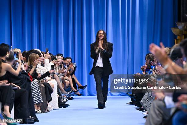 Olivier Rousteing walks the runway during the Balmain Womenswear Spring/Summer 2024 show as part of Paris Fashion Week on September 27, 2023 in...