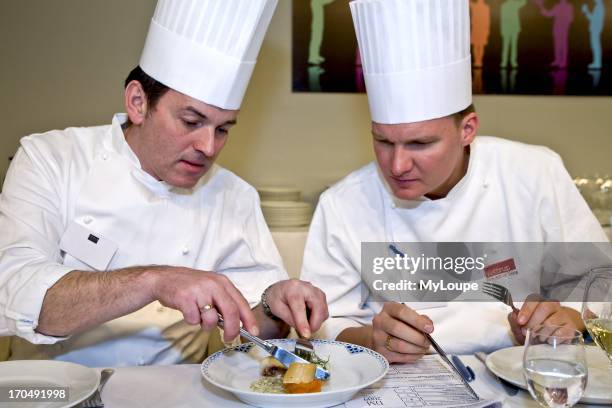 Judging Process Cooking 7,407 Food Judge Stock Photos, High-Res Pictures, and Images - Getty Images