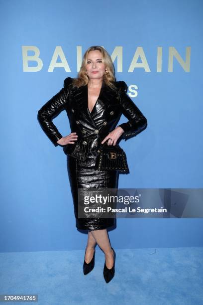 Kim Cattrall attends the Balmain Womenswear Spring/Summer 2024 show as part of Paris Fashion Week on September 27, 2023 in Paris, France.