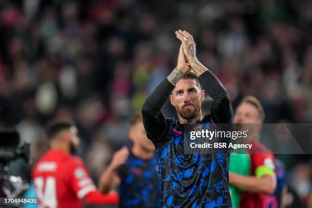 Sergio Ramos of Sevilla FC applauds for the fans during the UEFA Champions League Group B match between PSV Eindhoven and Sevilla FC at the Phillips...