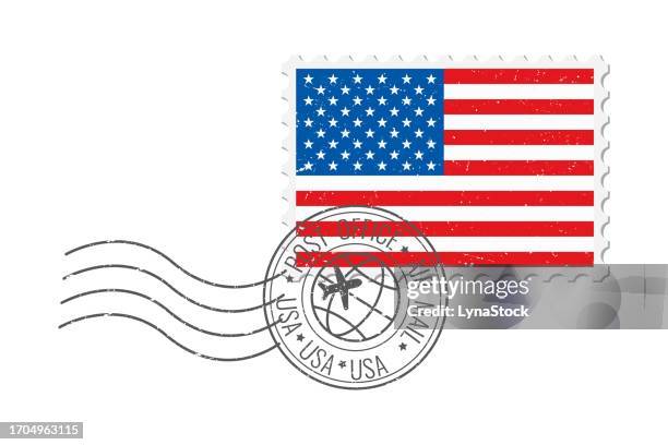 usa grunge briefmarke. weinlese-postkarten-vektorillustration mit amerikanischer nationalflagge isoliert auf weißem hintergrund. retro-stil. - mail stock illustrations stock-grafiken, -clipart, -cartoons und -symbole