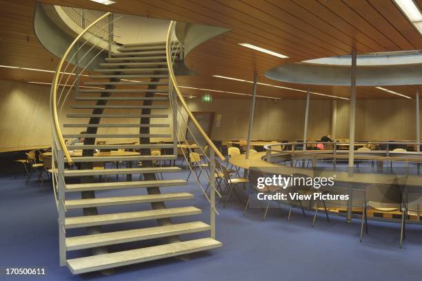 Libraryt Light Well 34 Tu Delft Library Stock Photos, High-Res Pictures, and Images - Getty ...