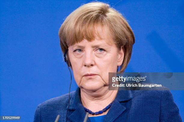 Federal Chancellor Angela Merkel during the press conference in the Federal Chancellory at the visit of the Chinese Prime Minister Li Kequiang on May...