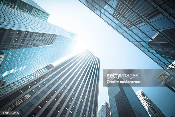 business buildings - skyscraper stock pictures, royalty-free photos & images
