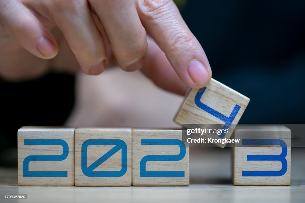 Change the year 2023 to 2024 new year.