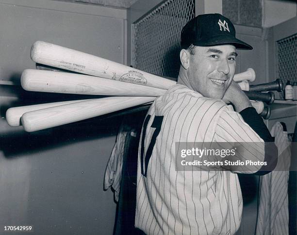 Vic Raschi 1950 Baseball Photos and Premium High Res Pictures - Getty Images