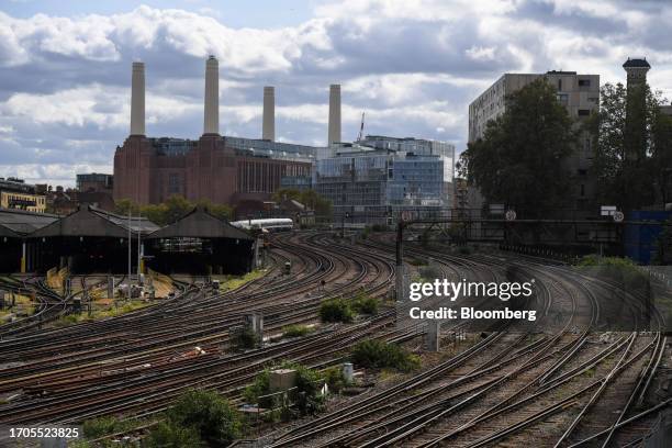 Empty railway tracks near the Grosvenor Road Carriage Sidings, during a strike by train drivers, in London, UK, on Wednesday, Oct. 4, 2023. Britain...
