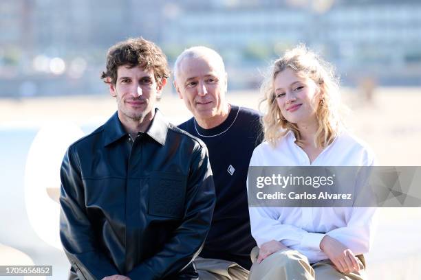 Actress Nadia Tereszkiewicz , director Robin Campillo and actor Quim Gutiérrez attend the "Lile Rouge" photocall during the 71st San Sebastian...