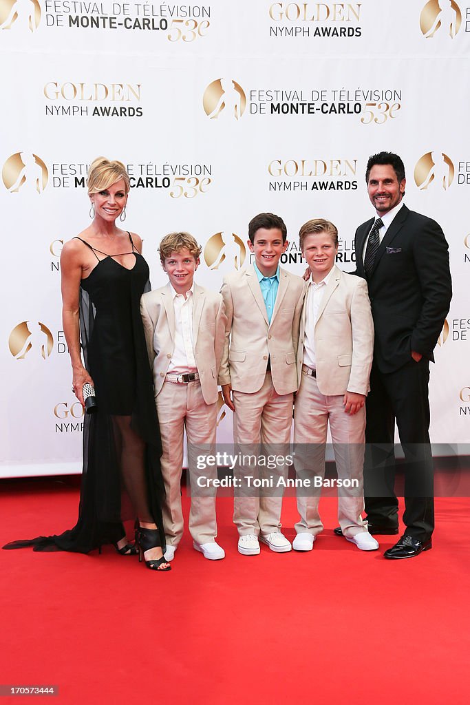 Don Diamont poses with his wife Cindy Ambuehl and their children