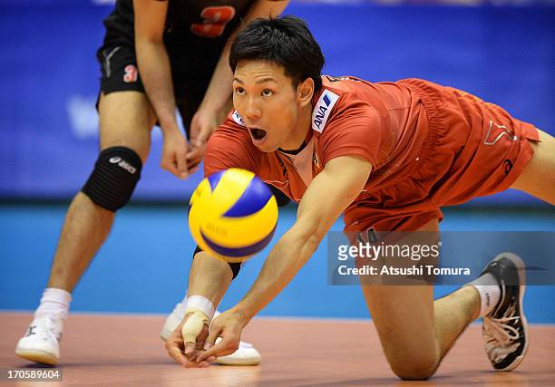 Tatsuya Fukuzawa of Japan in action during the FIVB World League Pool C match between Japan and Finland at Park Arena Komaki on June 15, 2013 in...
