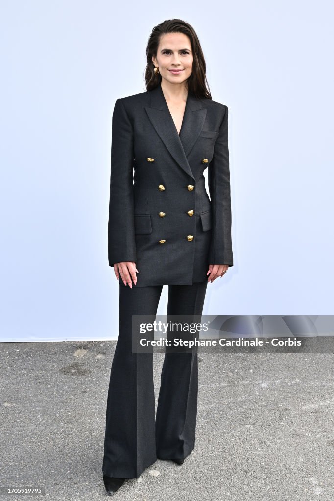 Chloé : Photocall - Paris Fashion Week - Womenswear Spring/Summer 2024
