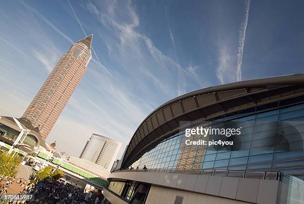 wolkenkratzer - messeturm stock-fotos und bilder